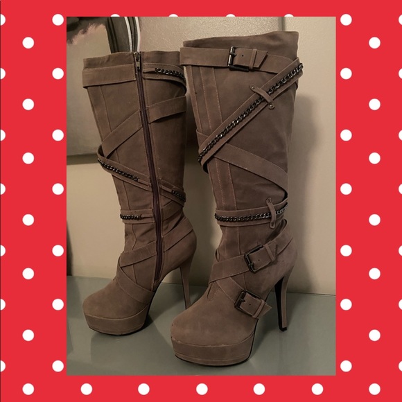 Belted & Chain Stiletto Suede Boot 👢 - Picture 6 of 16